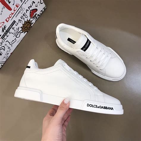 tenis blancos dolce gabbana hombre|d&g sneakers price.